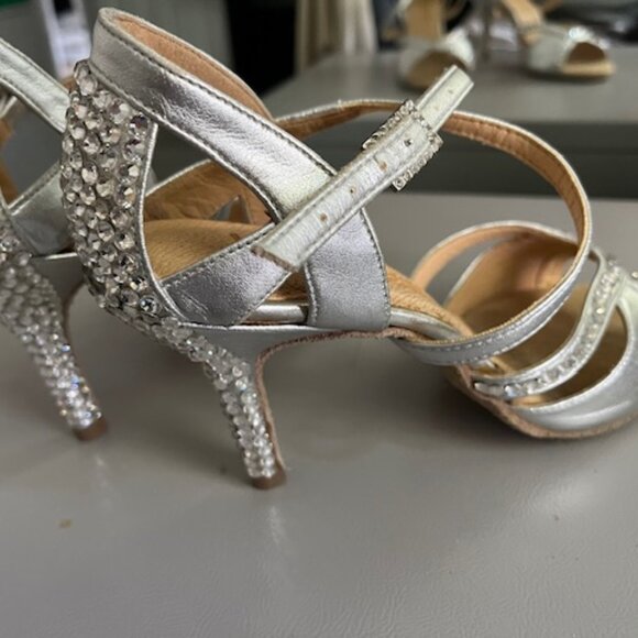 Latin/Rythm Dance Shoes Size 8.5 , Swarovski heels - Picture 3 of 5